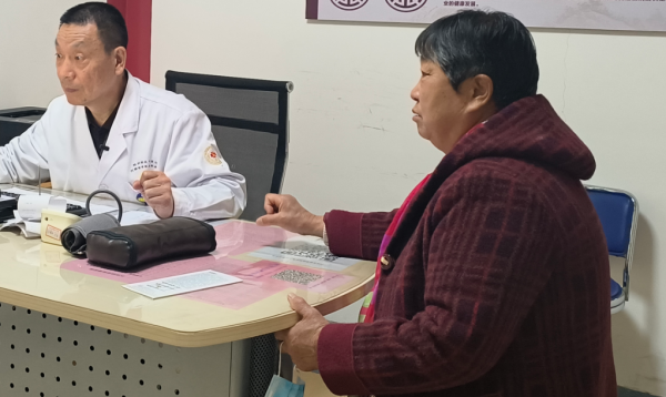 腰痛十年，没想到在郑州西区中医院“一针”解决！